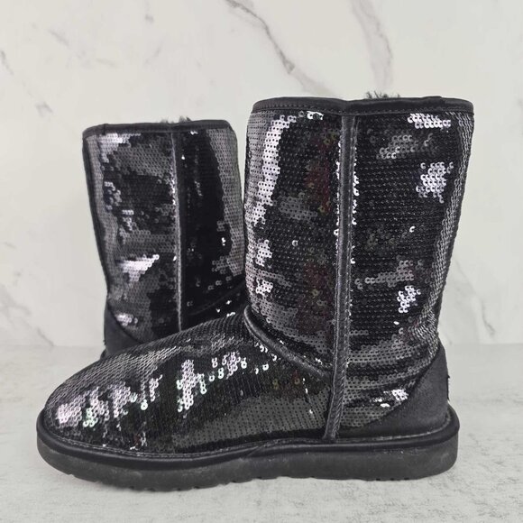 UGG Australia Classic Short Sequin Boots - 9 With Box - Picture 2 of 9